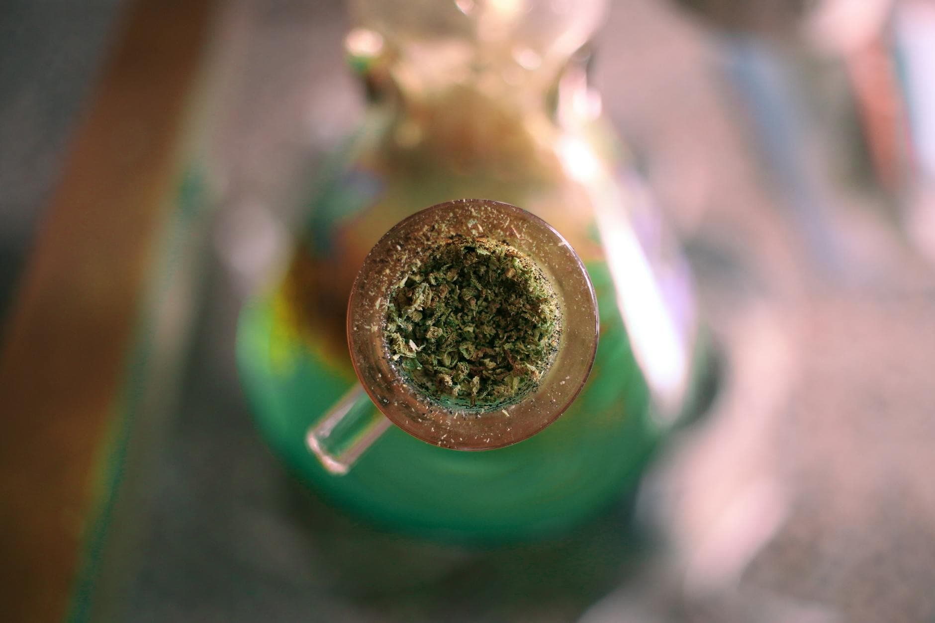 How to Clean a Bong: Quick, Easy Methods That Actually Work