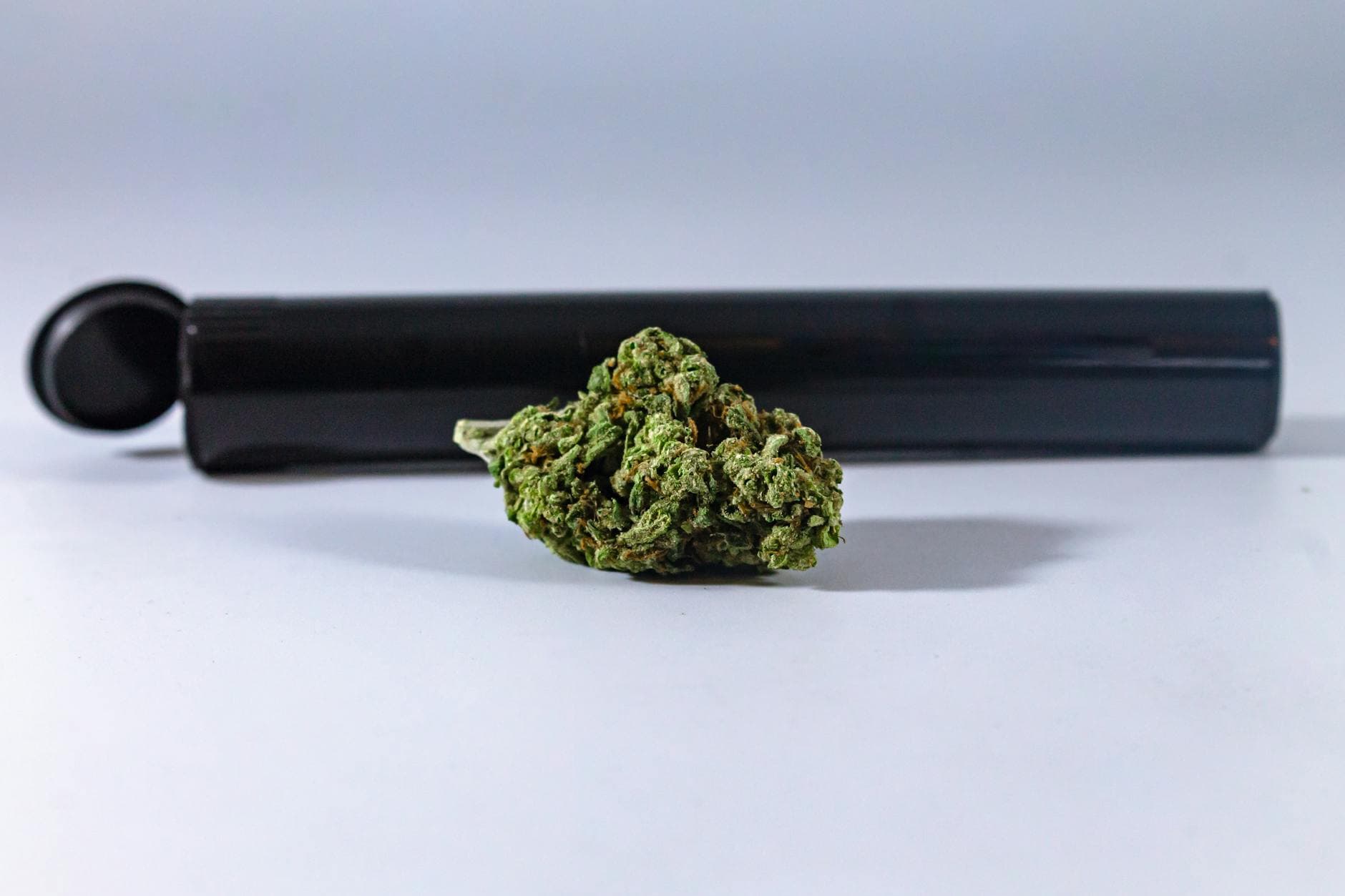 Ontario Weed Delivery Near You: Same-Day & Mail Order